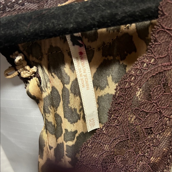 NWOT Free People Animal Print Lace Chemise - Picture 3 of 5